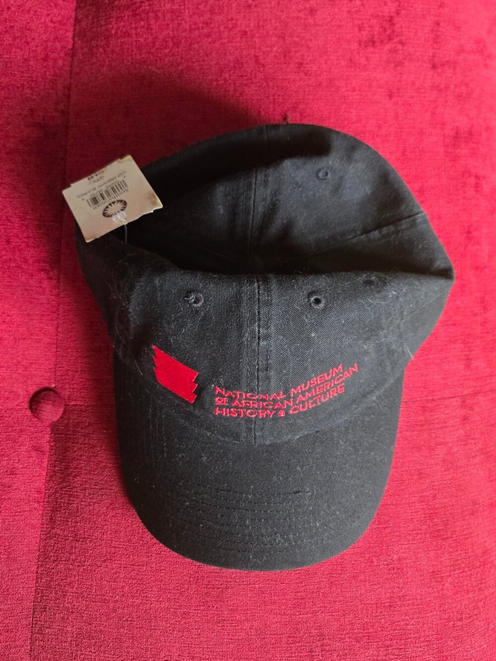 Baseball caps - Picture 1 of 5